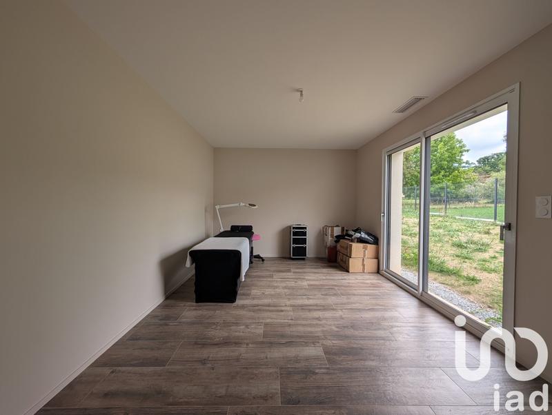 Maison - 237 m² - 8 pièces