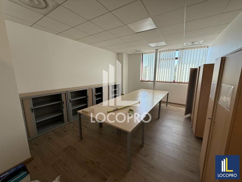 Local d'activité / Entrepôt - 2 955 m²