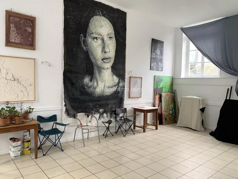 Maison - 384 m² - 18 pièces