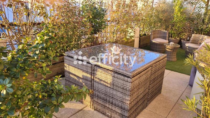 Appartement - 100 m² - 5 pièces