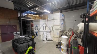 Entrepôt - 377 m²