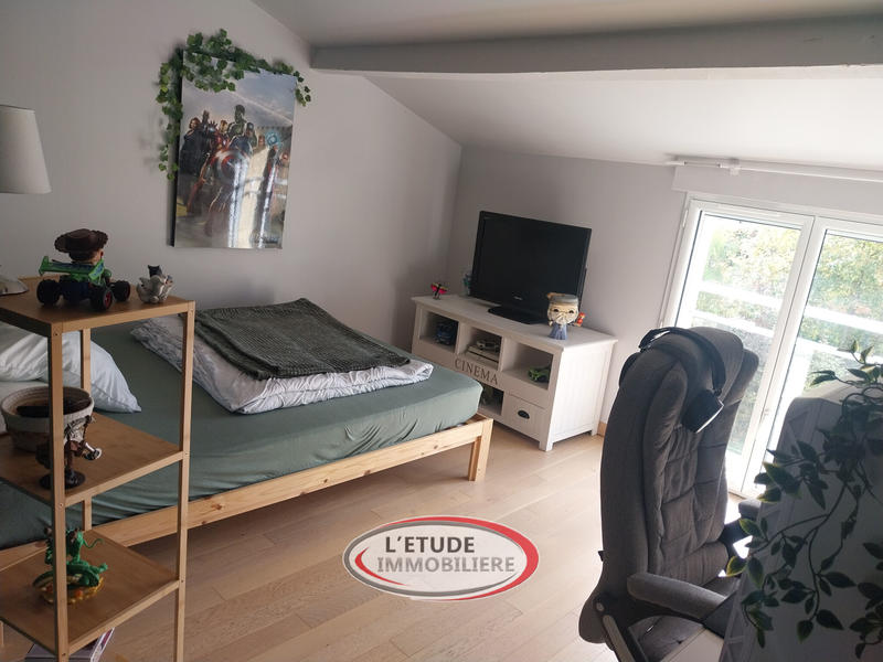 Maison - 203 m² - 9 pièces