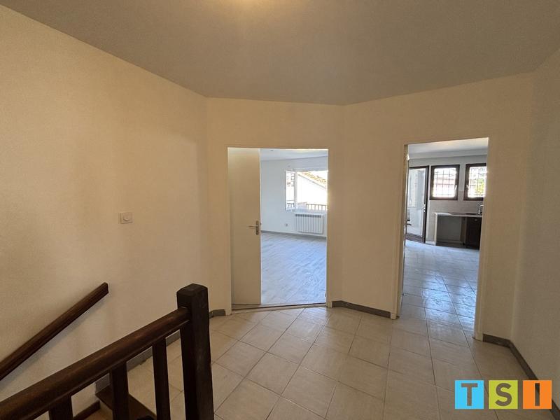 Maison - 206 m² - 7 pièces