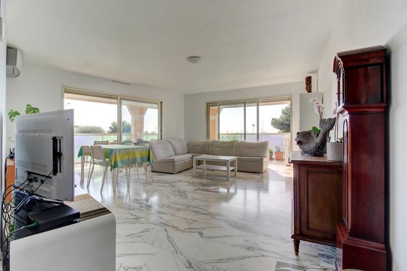 Appartement - 80 m² - 3 pièces