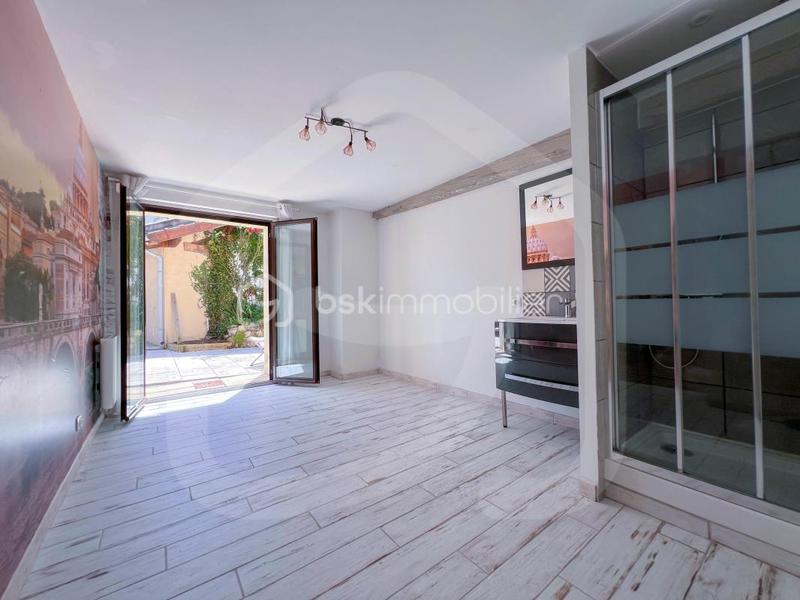 Maison ancienne - 446 m² - 8 pièces