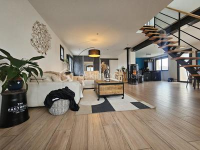 Maison - 140 m² - 4 pièces