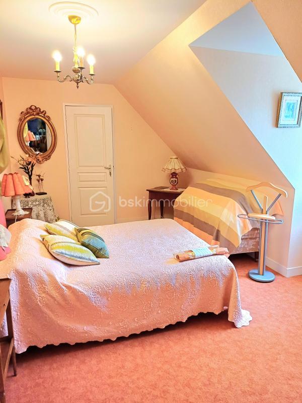 Maison traditionnelle - 155 m² - 6 pièces