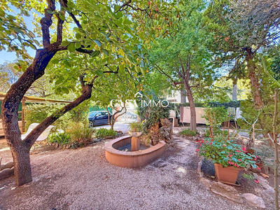 Maison - 220 m² - 8 pièces