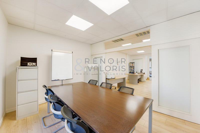 Mas - 432 m² - 8 pièces