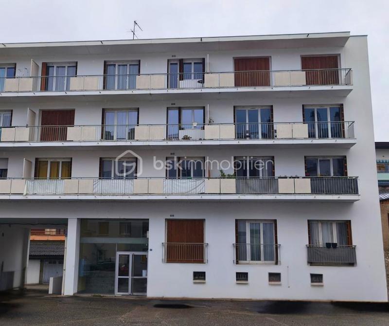 Appartement - 77 m² - 3 pièces