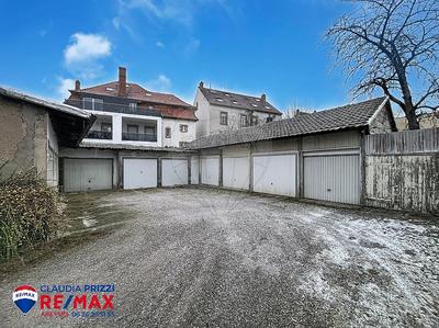 Garage - 150 m²