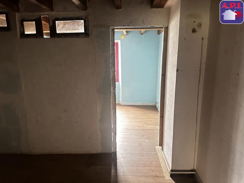 Maison - 216 m² - 8 pièces