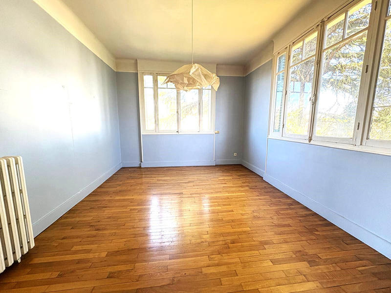 Maison - 190 m² - 7 pièces