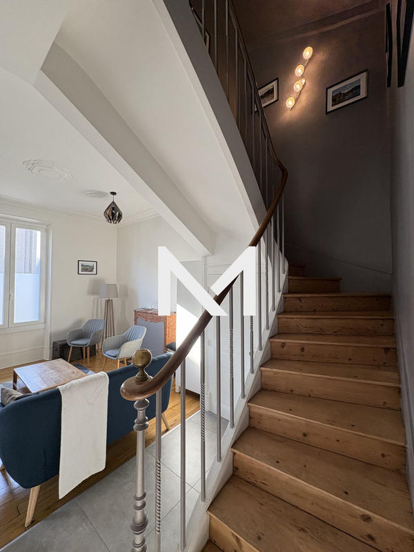 Maison - 90 m² - 5 pièces