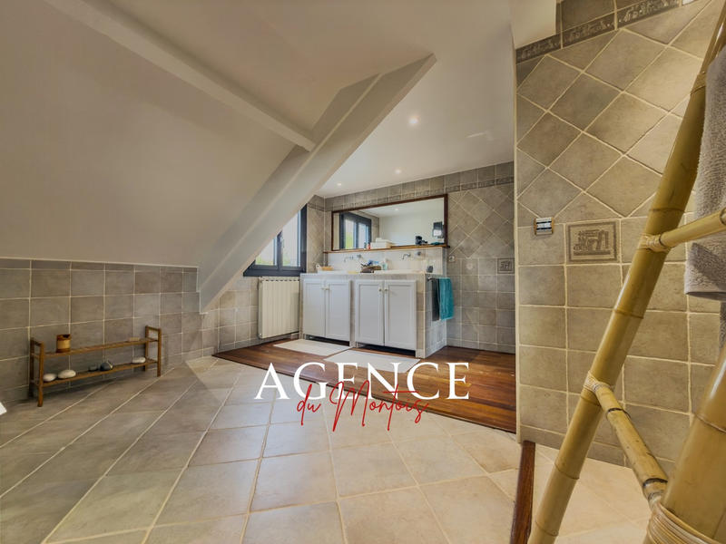 Maison - 165 m² - 5 pièces