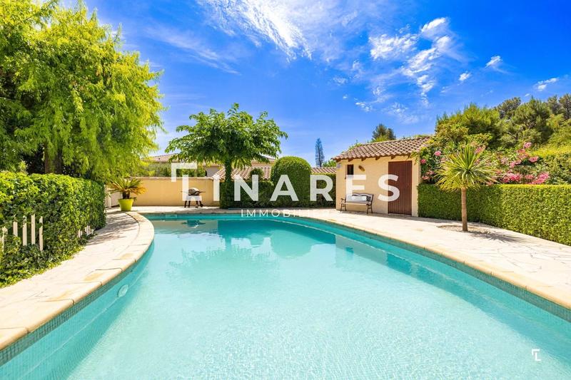 Maison - 190 m² - 5 pièces