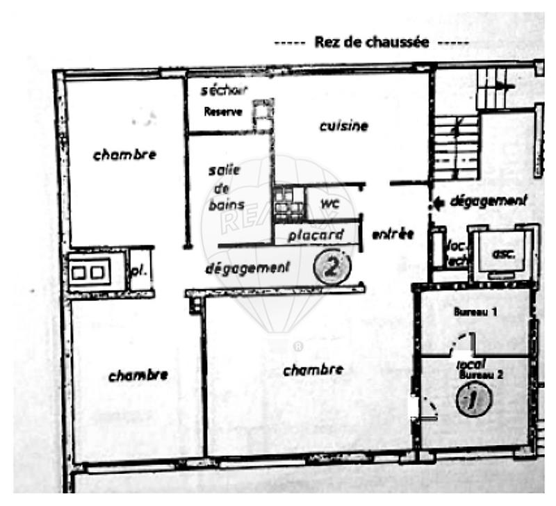 Appartement - 104 m² - 4 pièces