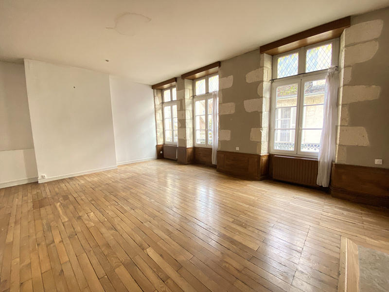 Appartement - 98 m² - 4 pièces