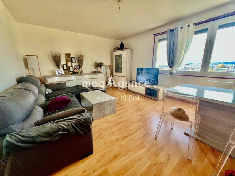 Appartement - 67 m² - 3 pièces
