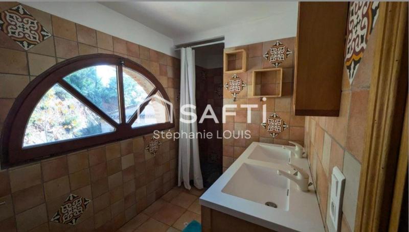 Maison - 104 m² - 4 pièces