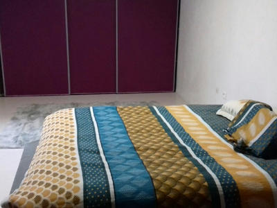 Maison - 256 m² - 9 pièces