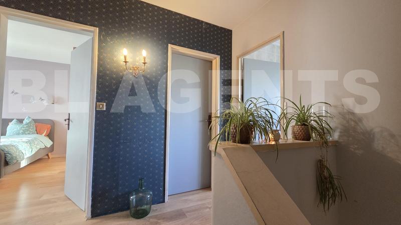 Maison - 97 m² - 5 pièces