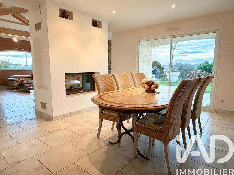 Maison de maîtres - 233 m² - 5 pièces