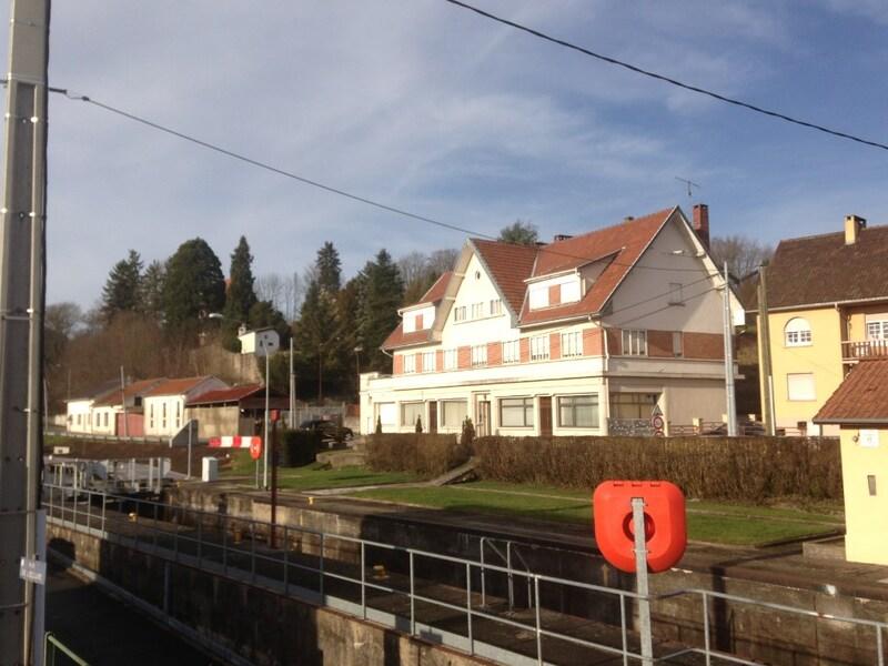 Maison - 742 m² - 32 pièces