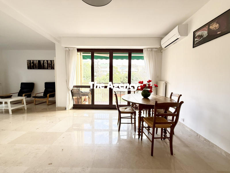 Appartement - 67 m² - 2 pièces