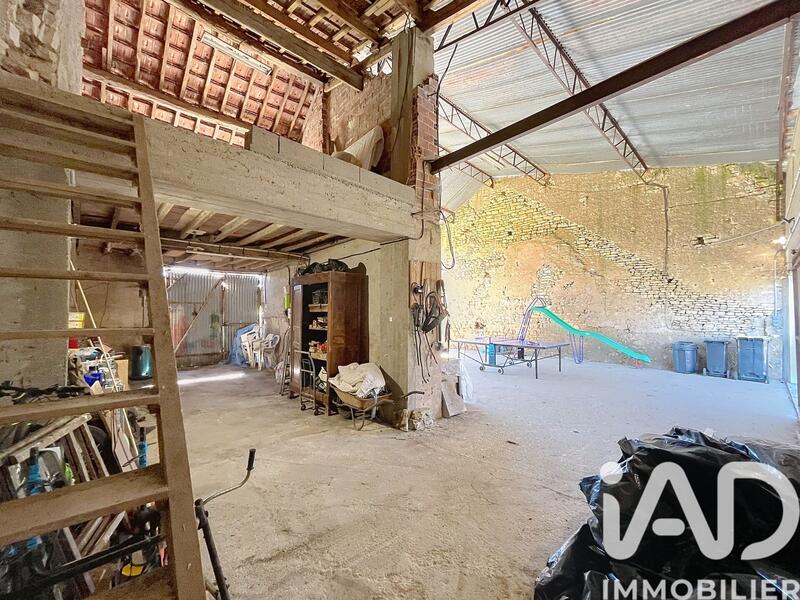 Maison - 110 m² - 4 pièces