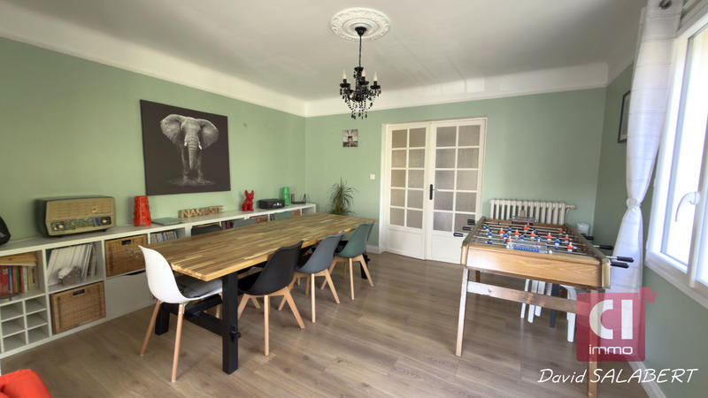 Maison - 136 m² - 6 pièces