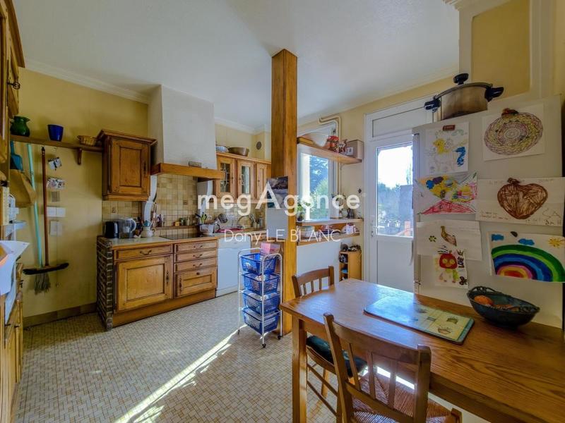 Maison - 180 m² - 7 pièces