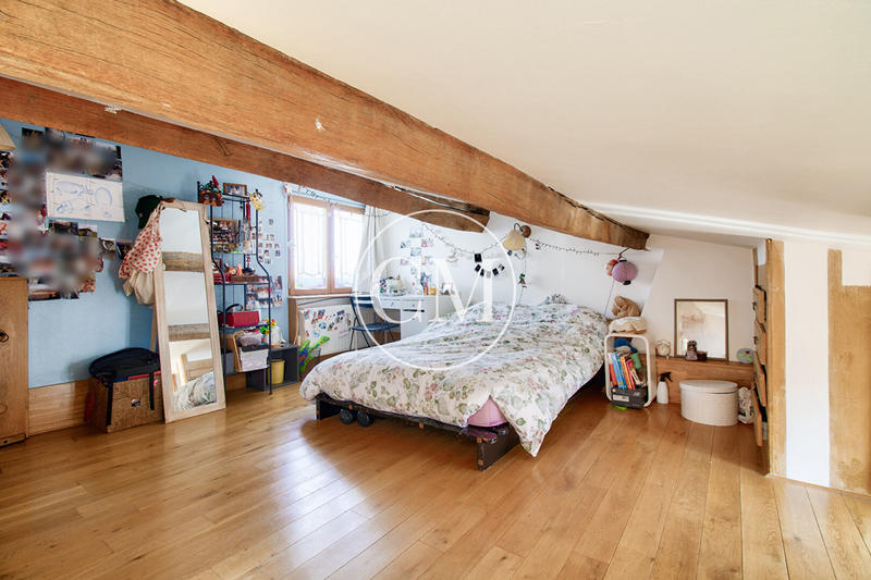 Appartement - 146 m² - 5 pièces