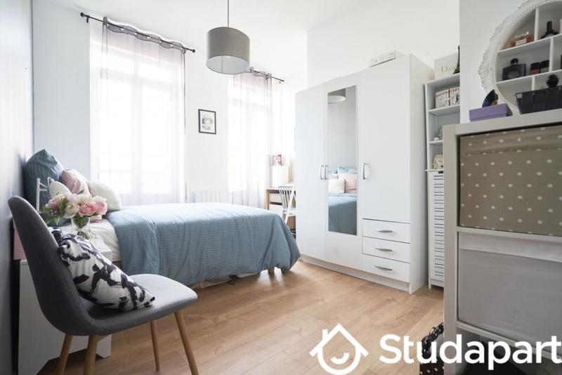 Chambre - 10 m² - 1 pièce