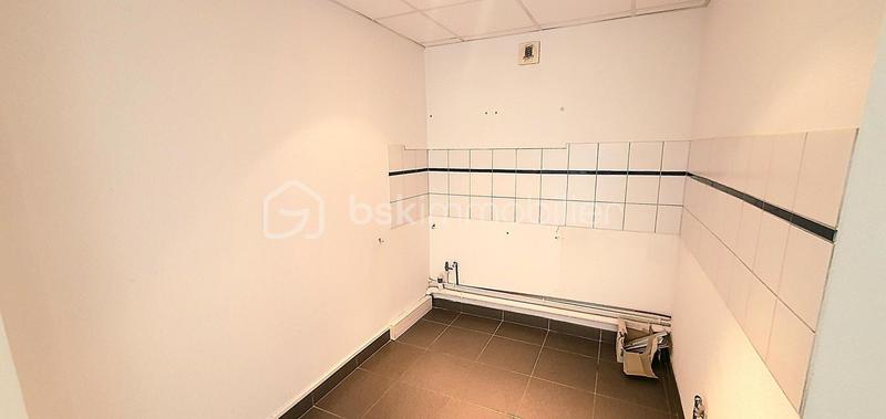 Bureau - 531 m² - 12 pièces