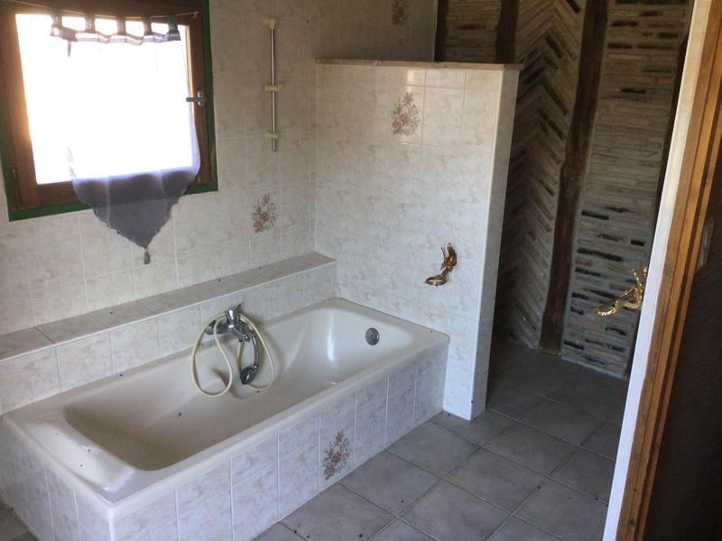 Maison - 305 m² - 12 pièces