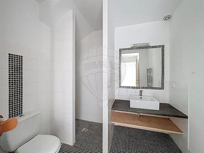 Appartement - 65 m² - 2 pièces