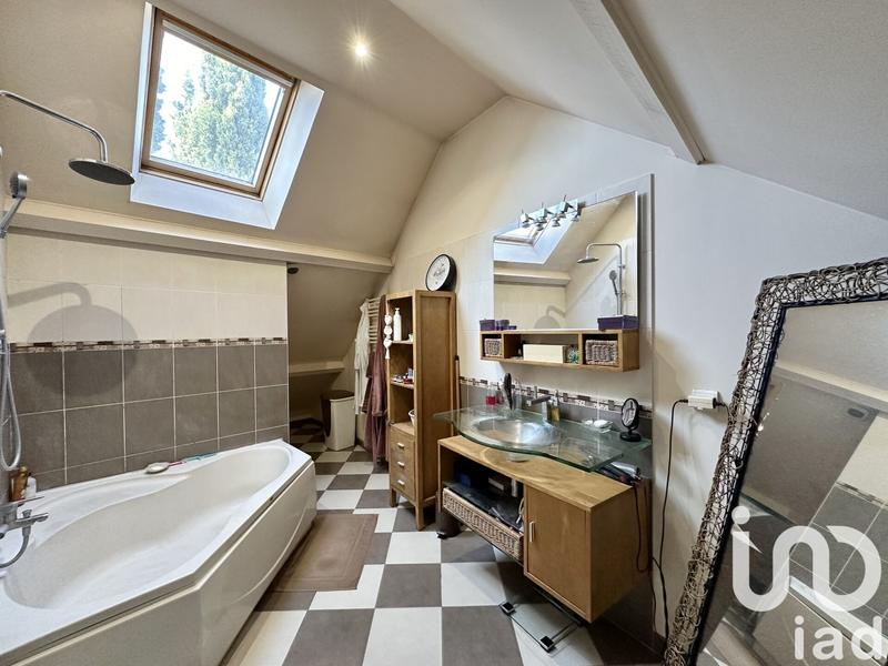 Maison - 163 m² - 6 pièces