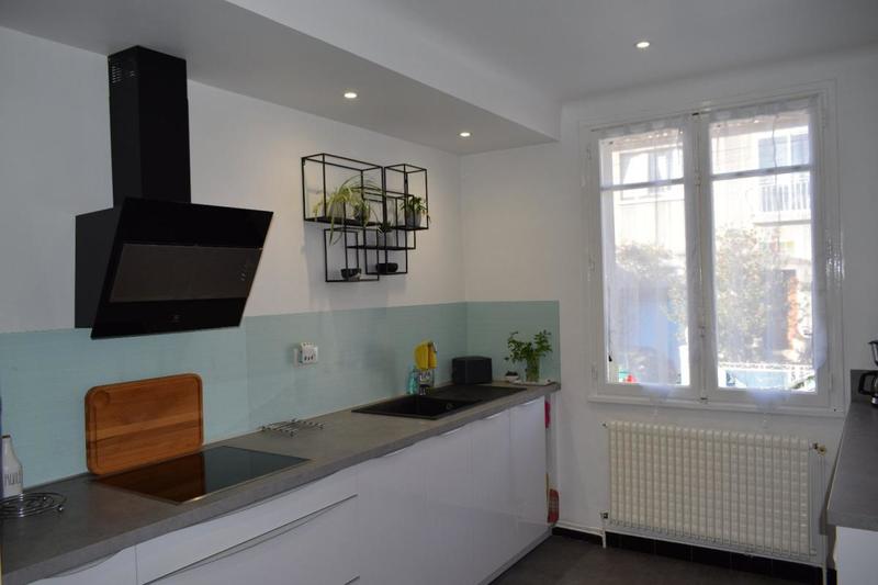 Maison - 159 m² - 12 pièces