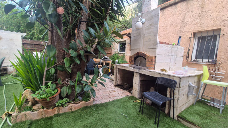 Maison - 98 m² - 5 pièces