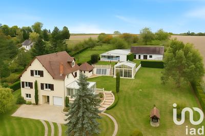 Maison - 380 m² - 13 pièces