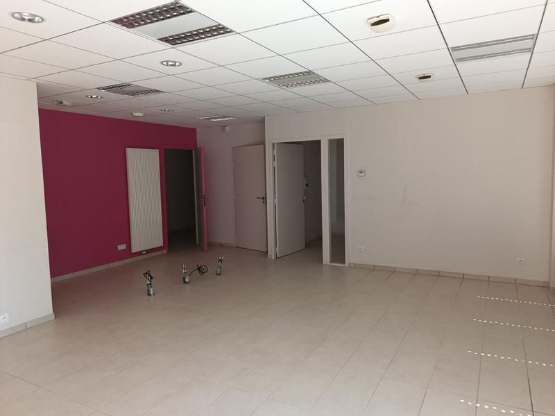 Local commercial - 61 m²