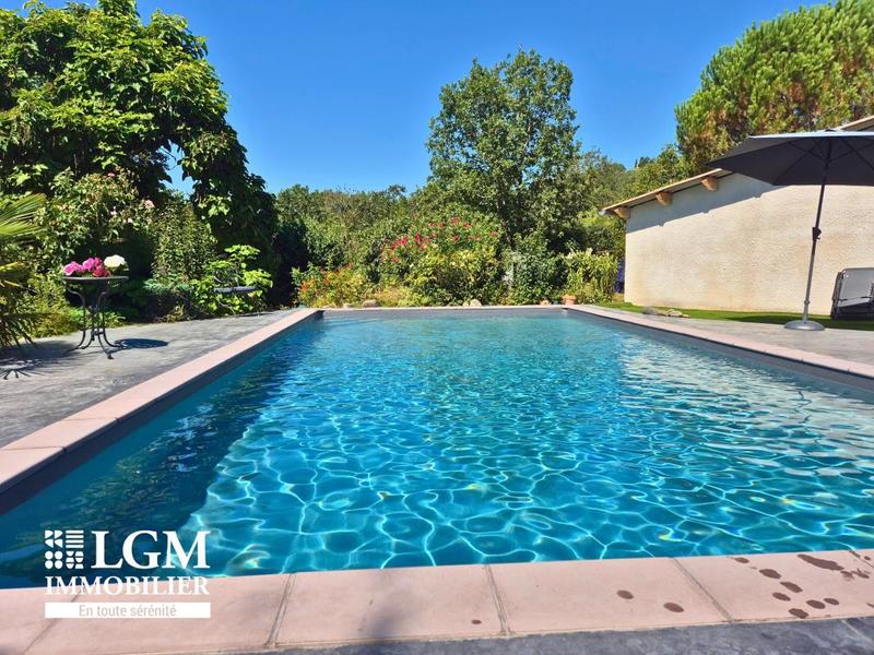 Maison - 282 m² - 10 pièces