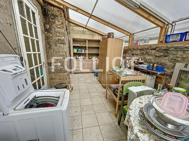 Maison - 230 m² - 10 pièces