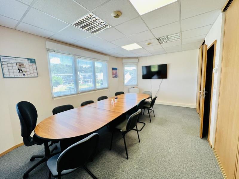 Bureau - 395 m² - 15 pièces