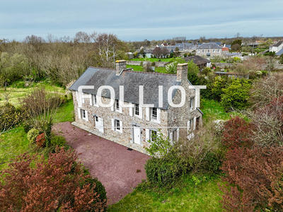 Maison - 150 m² - 8 pièces