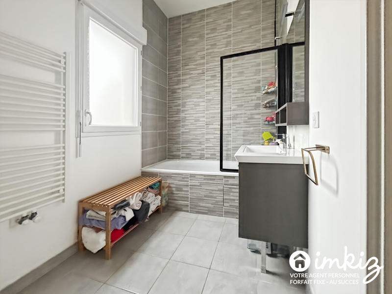 Maison - 97 m² - 6 pièces