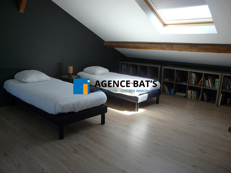 Appartement - 247 m² - 7 pièces