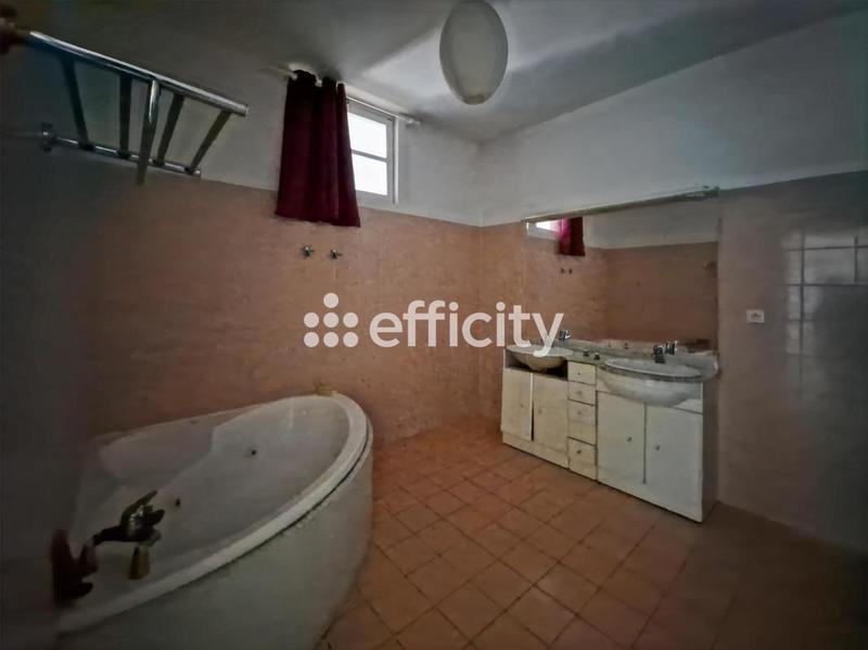 Immeuble - 280 m² - 9 pièces