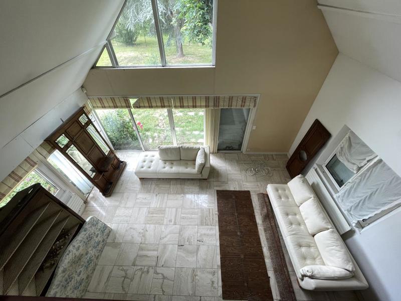 Propriété - 200 m² - 8 pièces